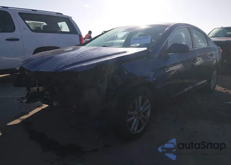 2017 Hyundai Sonata z USA, uszkodzony, nr VIN 5NPE24AF1HH441533